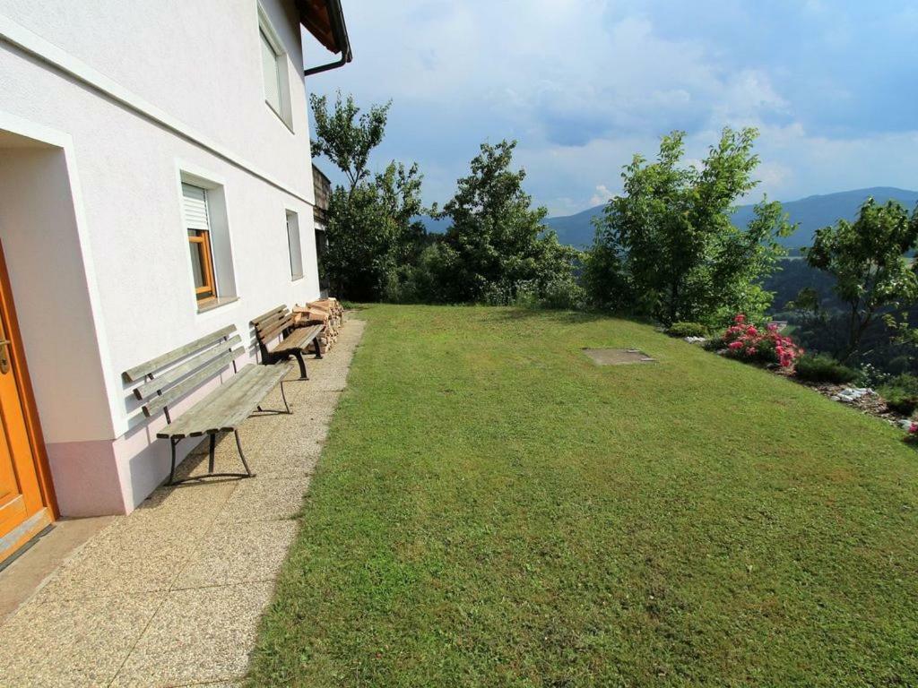 Fewo Ploesch Vlg. Maierhofer Apartment Lavamund Exterior photo